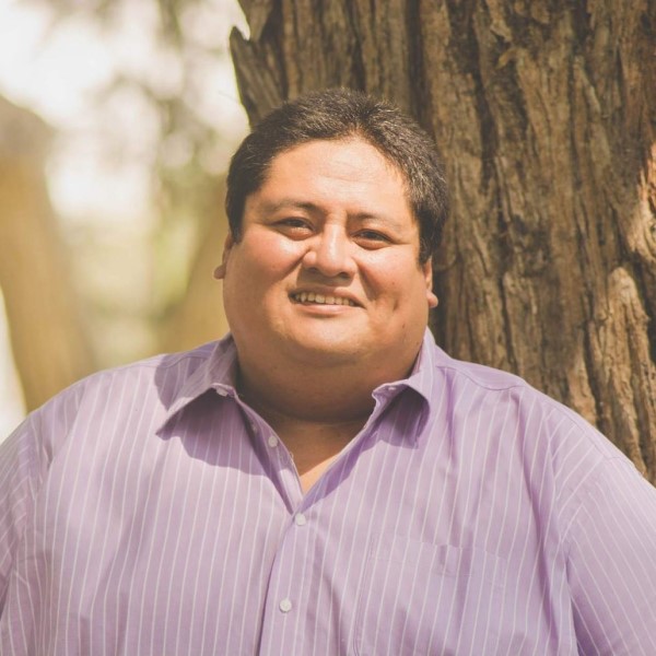 expositor César Avila